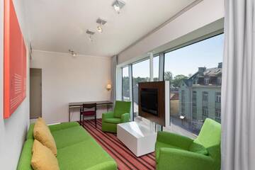 Полулюкс в Отеле Park Inn by Radisson Meriton Conference & Spa Hotel Tallinn